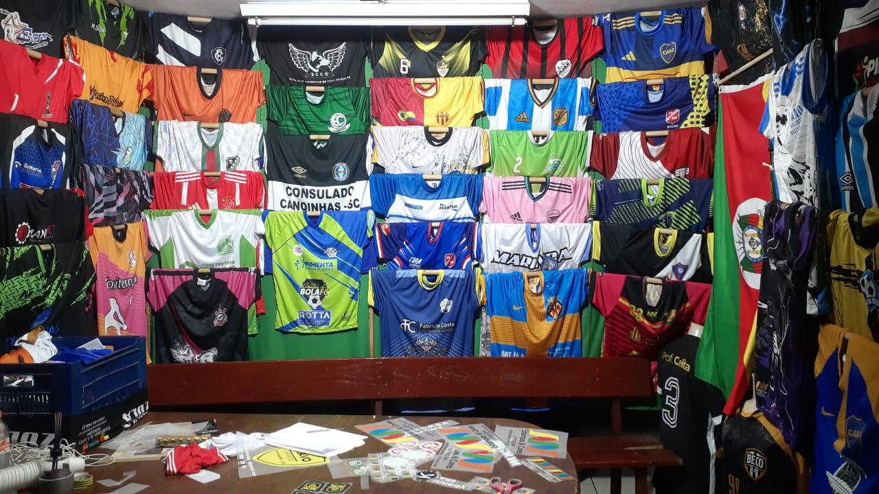 'ESTAMPAS E CORES 
